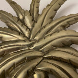 Hollywood Regency wall lamp in palm shape, in gold alloy brass type, from the 60s 70s.