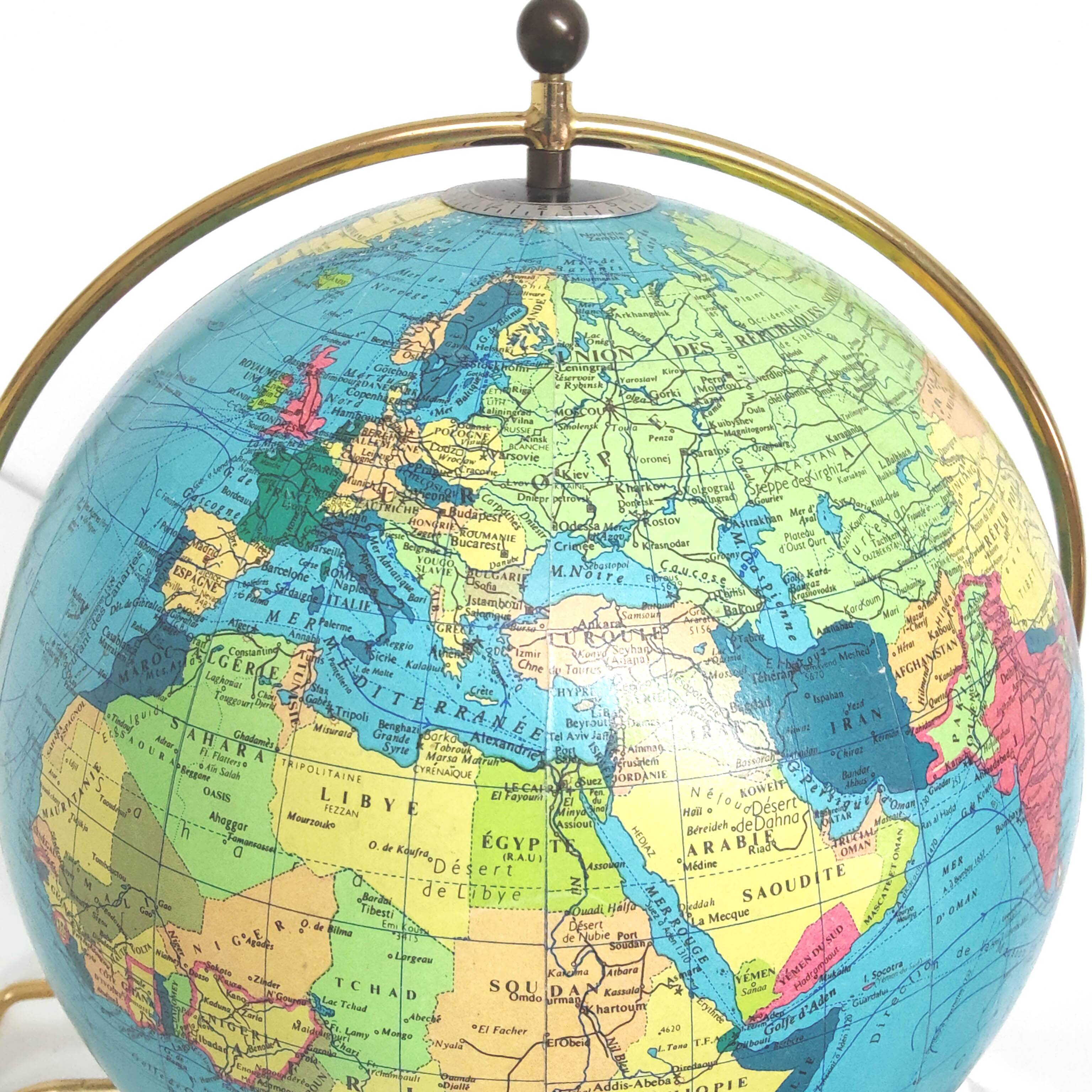 Luminous globe Taride 1970 golden tripod foot