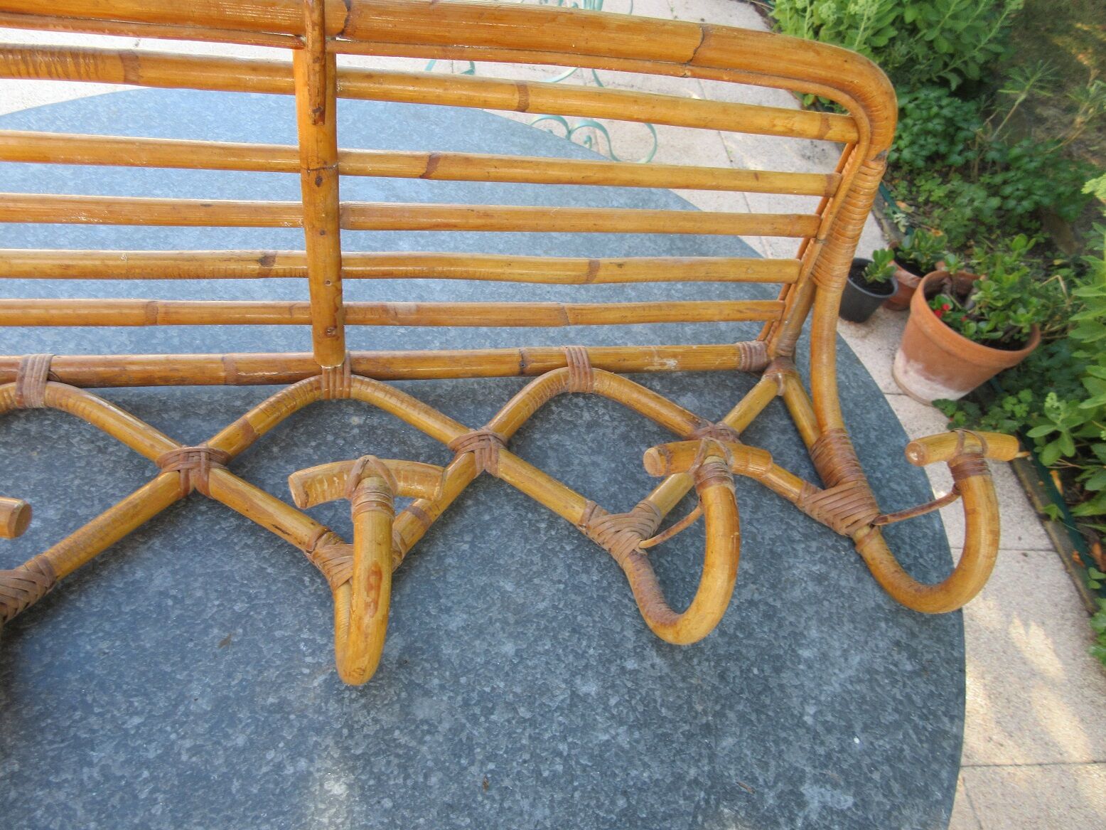 Rattan wall patère coat rack