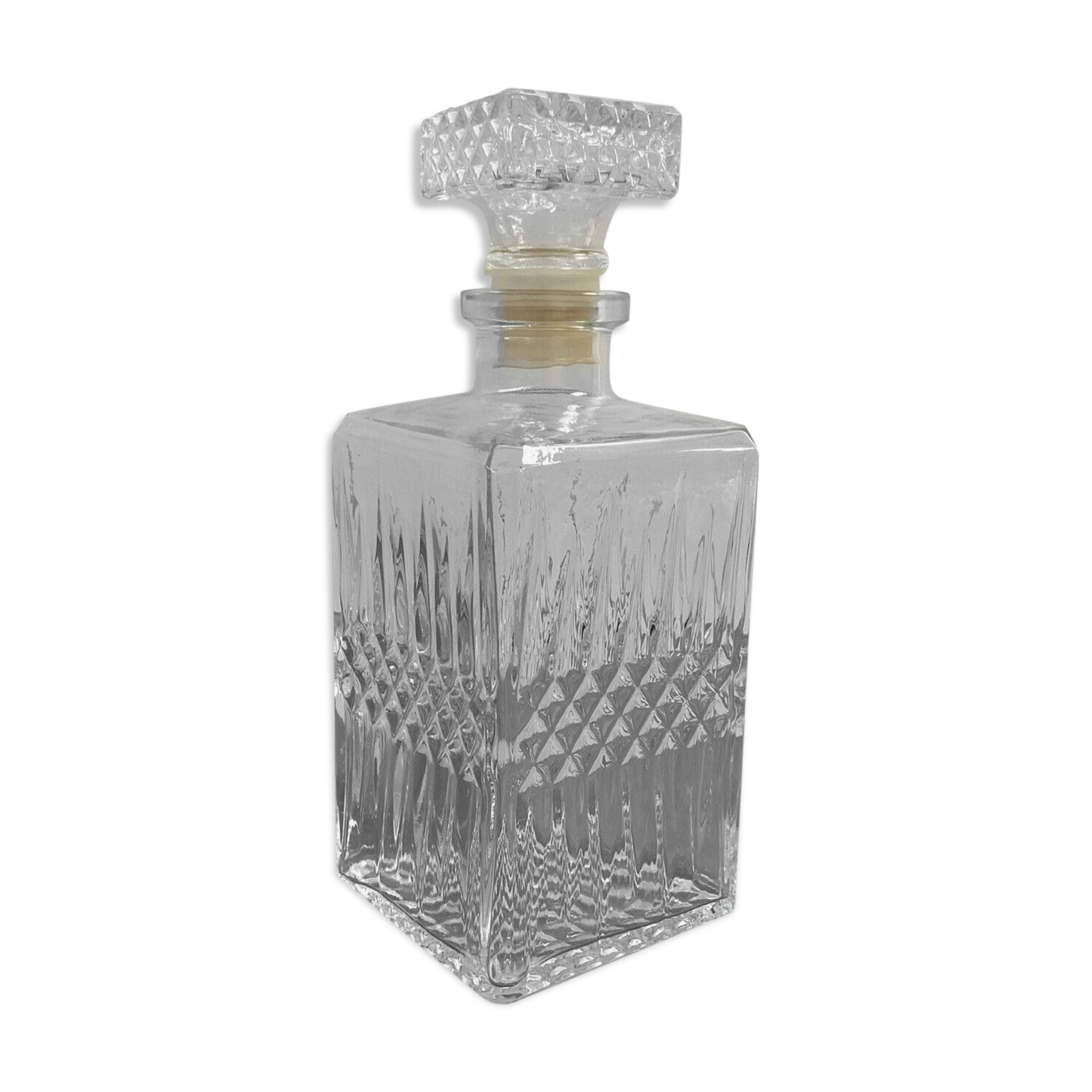 Glass decanter facets whisky deco vintage bistro bar