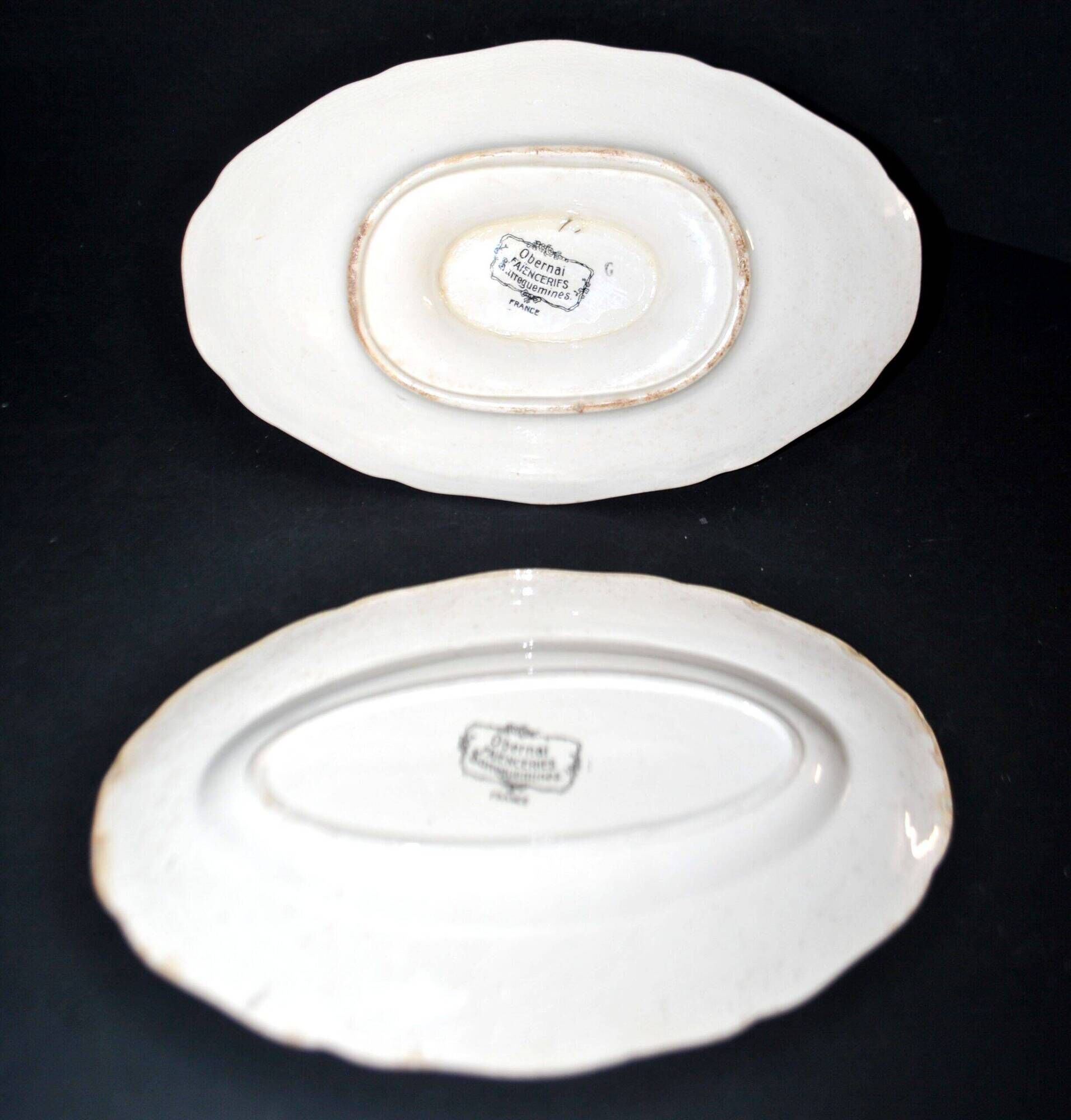 Sarreguemines sauce boat and dish in earthenware with "Obernai" decoration by Henri Loux