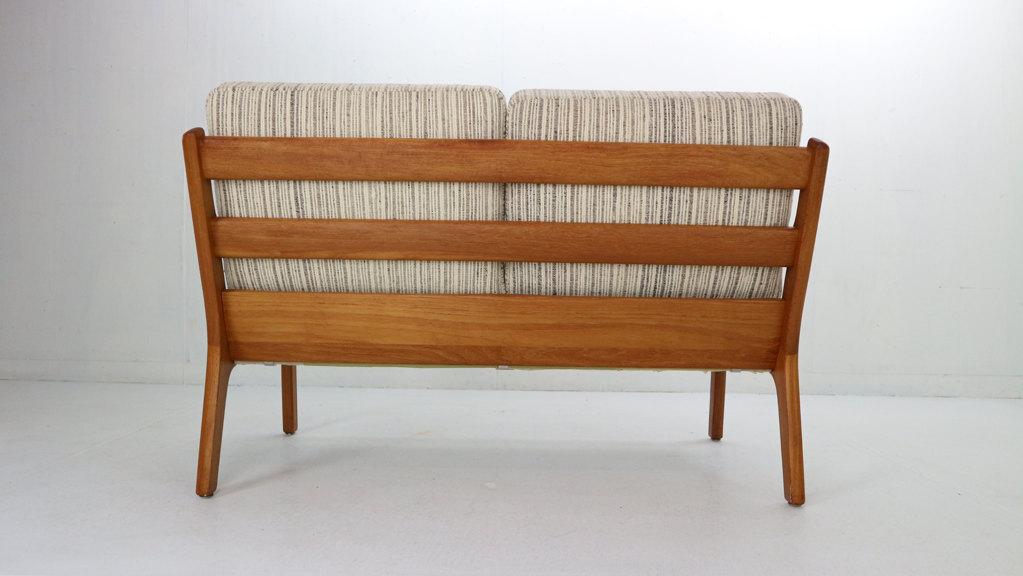 Ole Wanscher Senator 166 Teak 2-Seater Sofa for France & Søn, 1960 Denmark