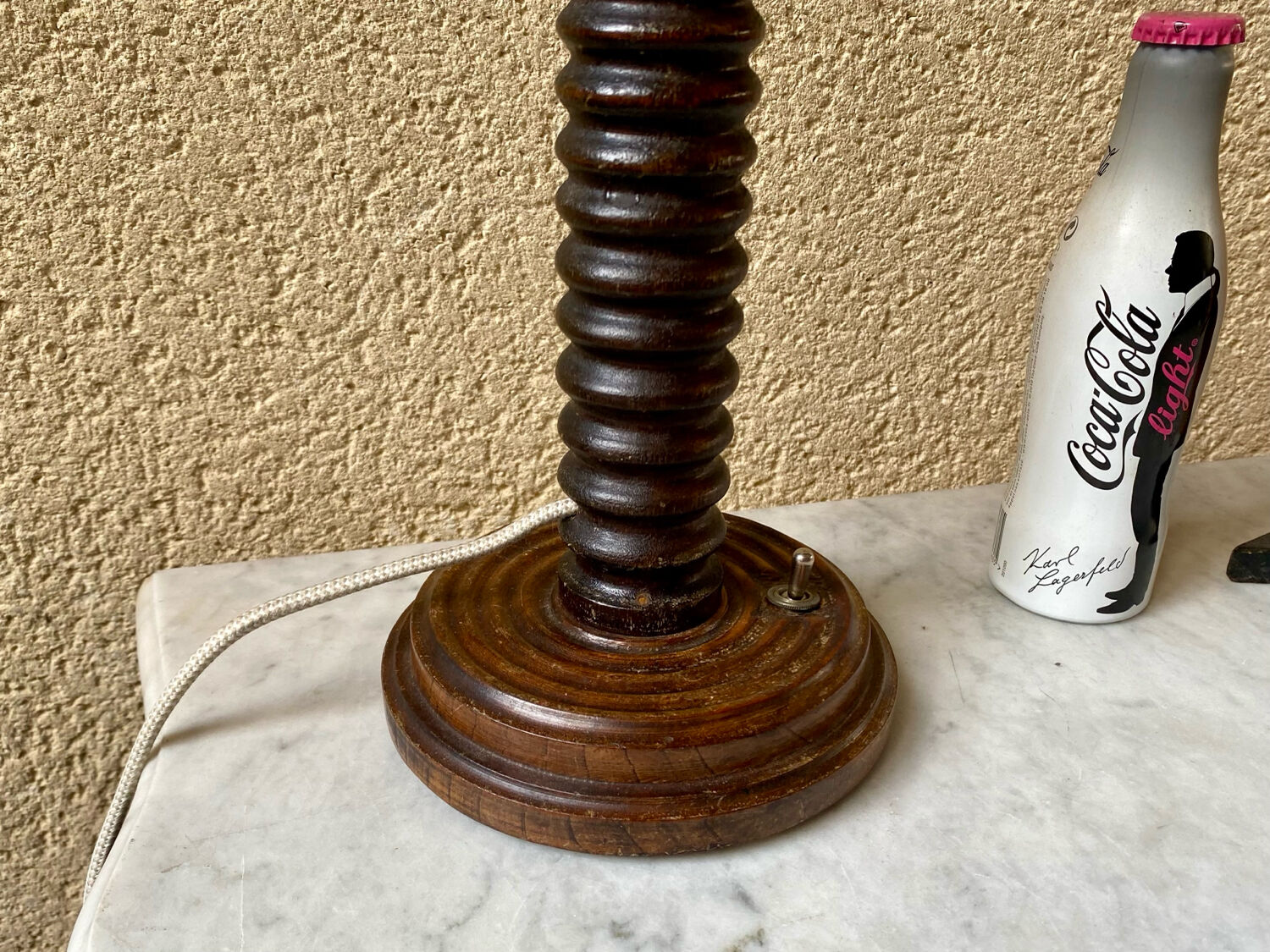 Vintage turned wooden lamp from the 1960s in the style of Charles Dudouyt.