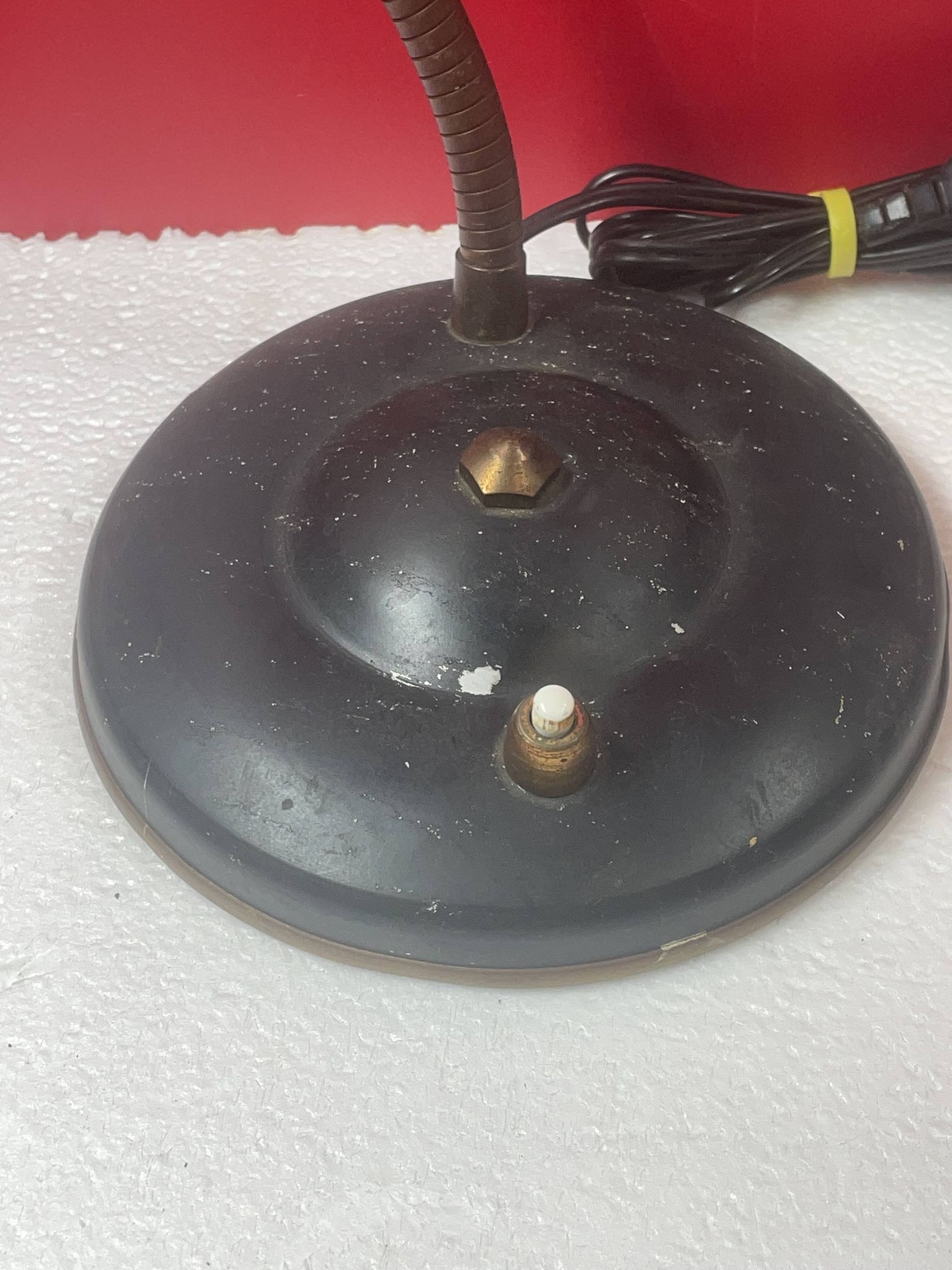 Vintage metal and flexible brass workshop lamp - approximately 50 cm