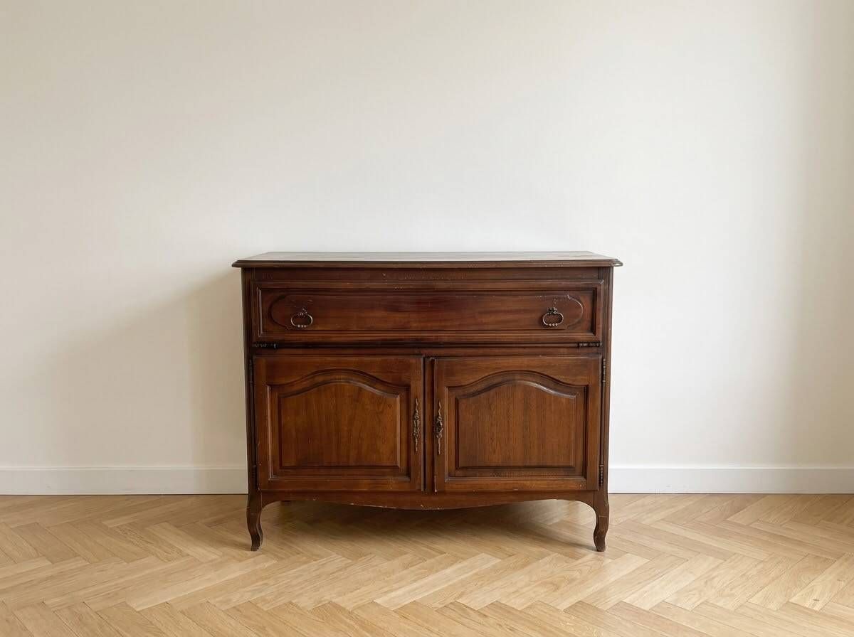 Antique solid wood TV cabinet in Traditional style