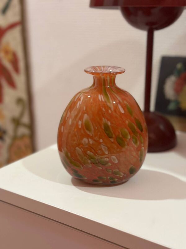 Vase ballon en Verre Soufflé de Mdina Glass Malta, 1970 rouge pâte de verre Murano