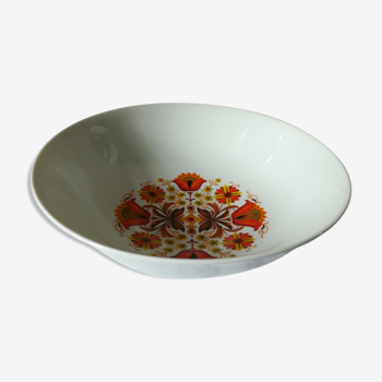 Porcelain salad bowl