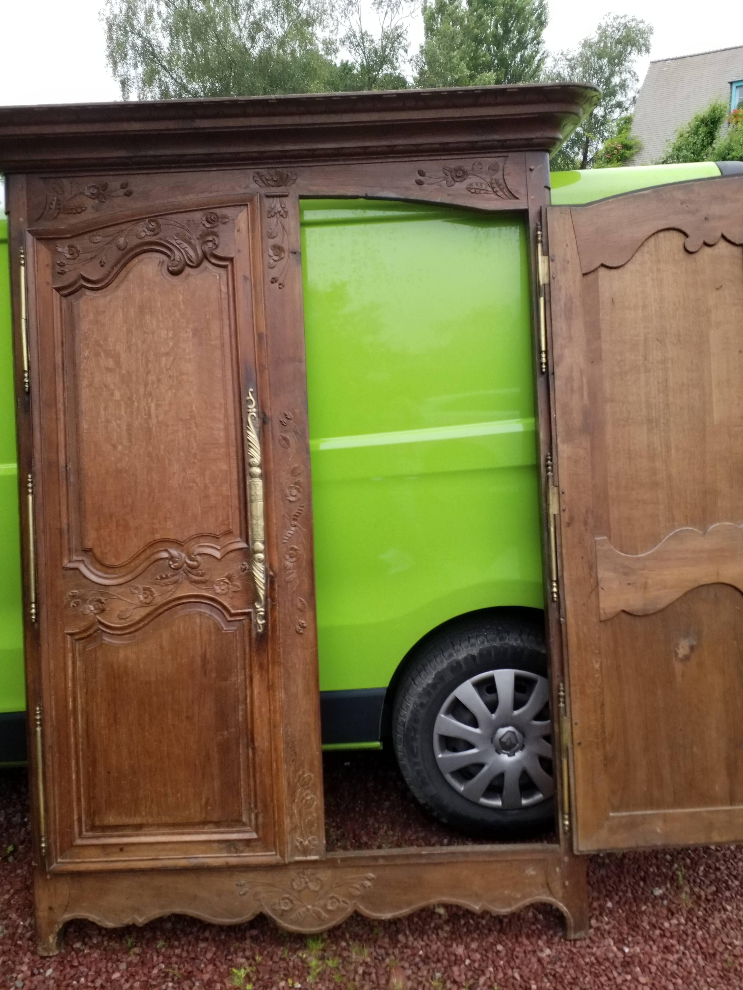 Façade d'armoire