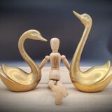 Duo brass swans