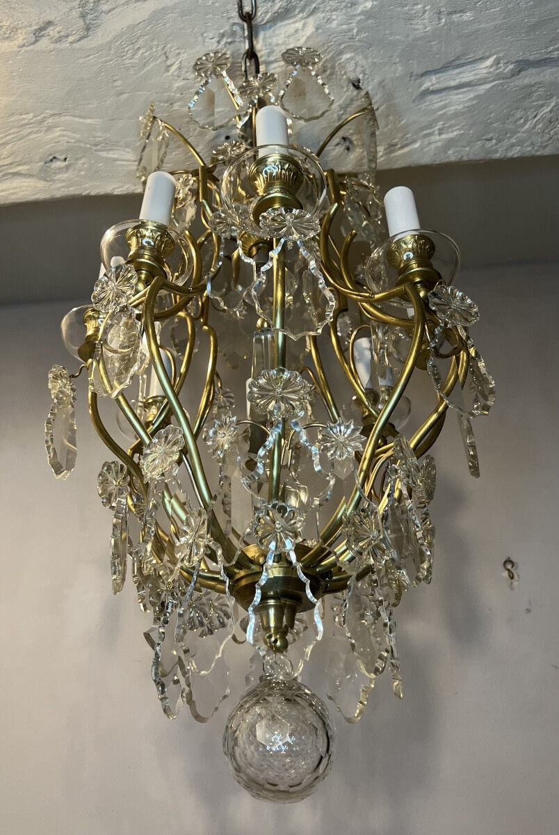 Crystal pendant chandelier
