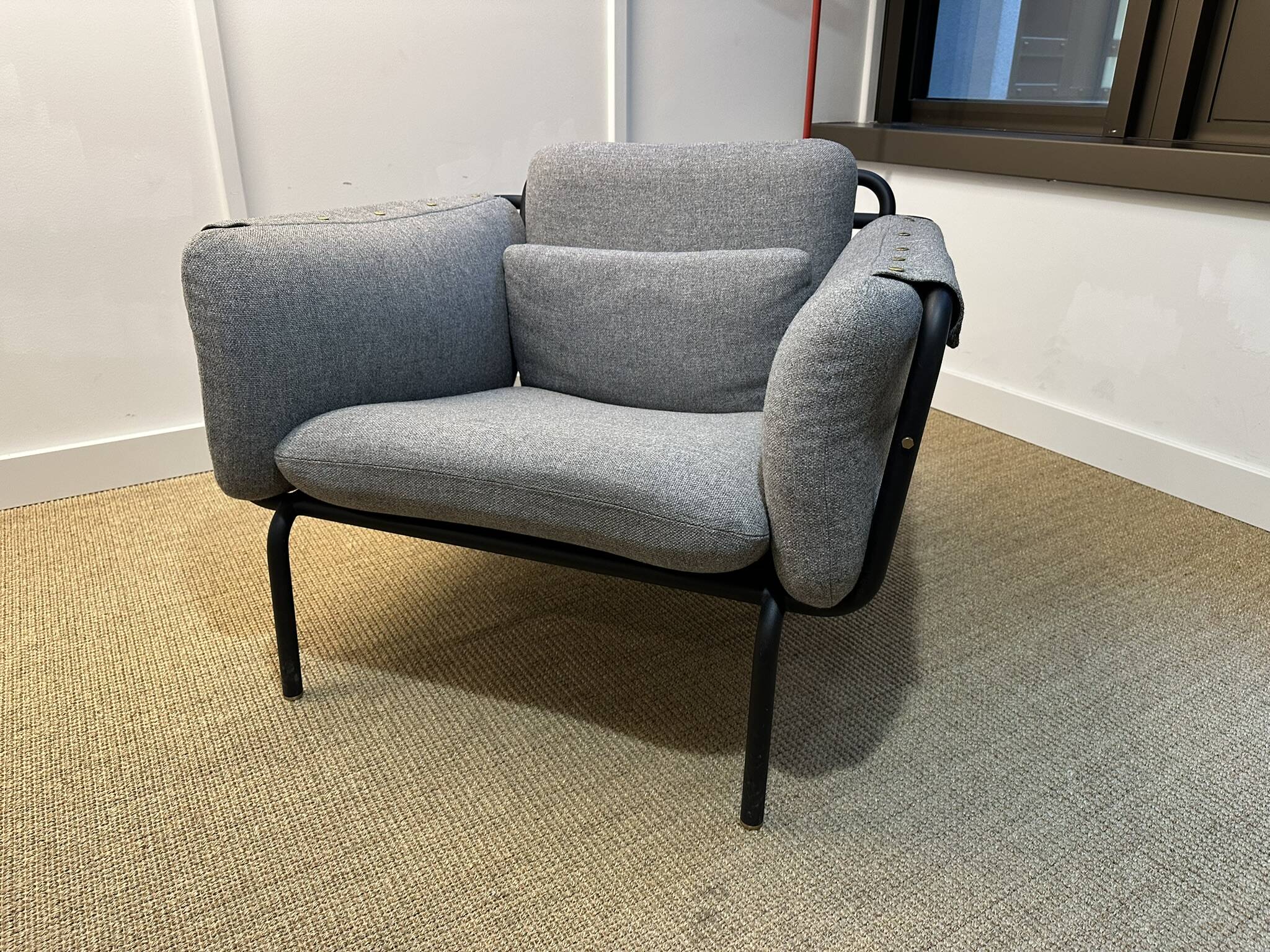 Stellar Works Valet Club Chair in Light Grey Premium Fabric