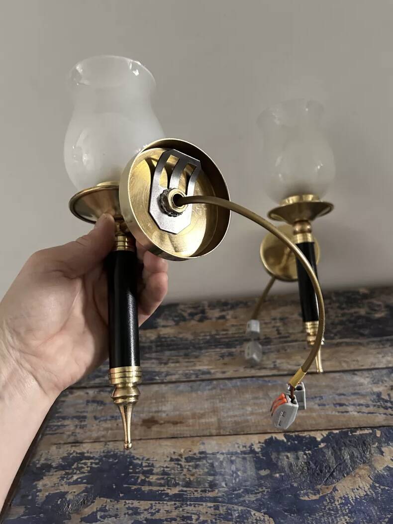 Pair of wall sconces