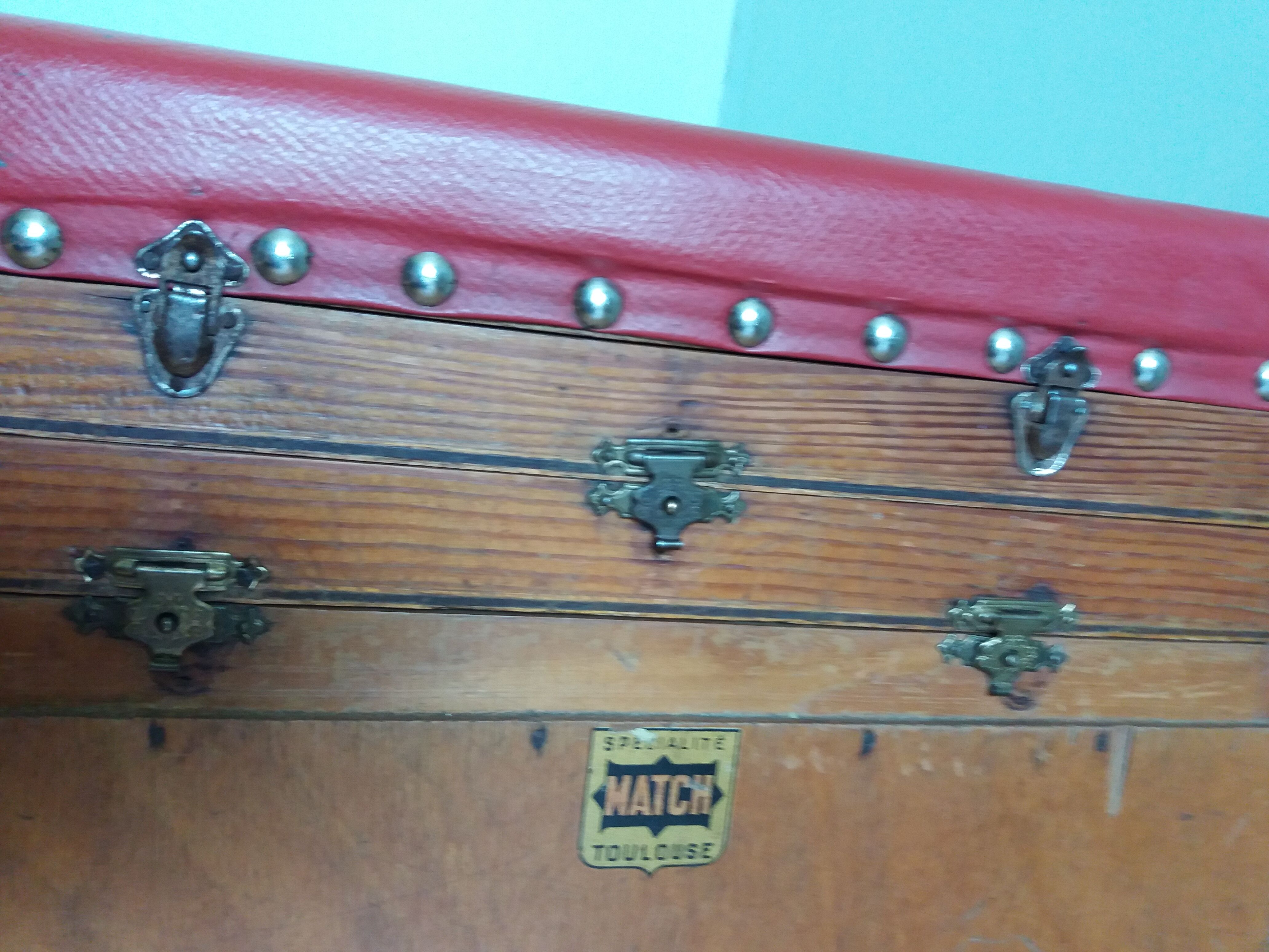 Stool chest fisherman's seat