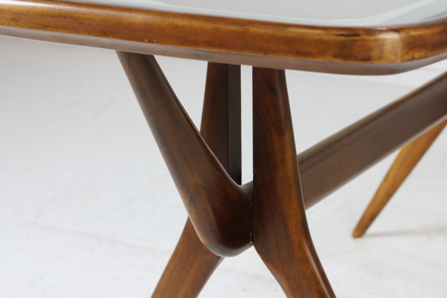 Italian design coffee table by Cesare Lacca for Cassina