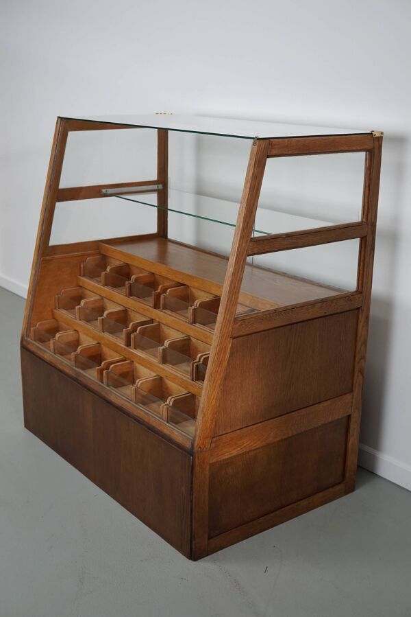 Meuble de mercerie ou comptoir de magasin espagnol ancien en hêtre et chêne, années 1950