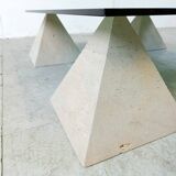 Table basse pyramide vintage en pierre, 1970