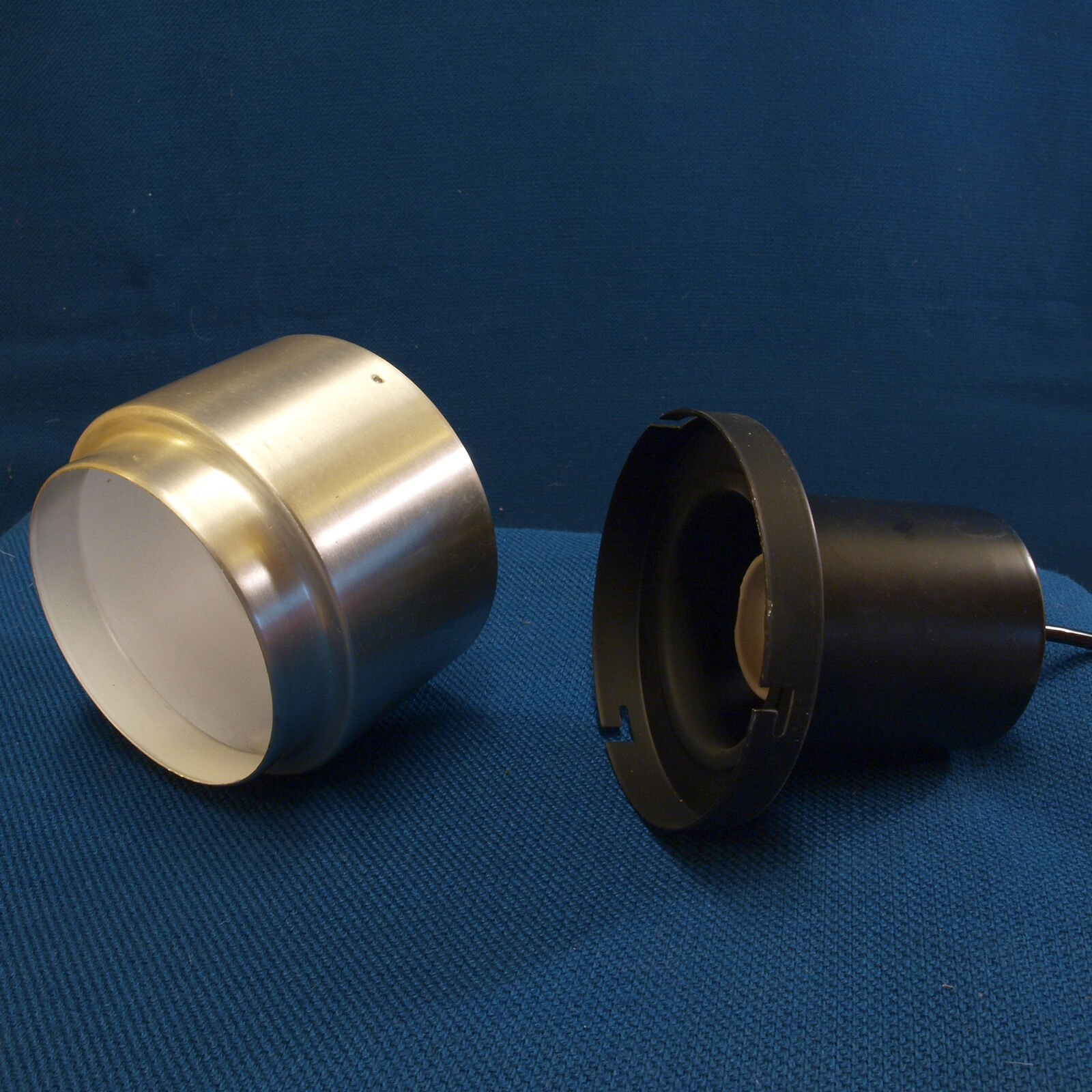 Suite de 4 suspensions space age en inox brossé
