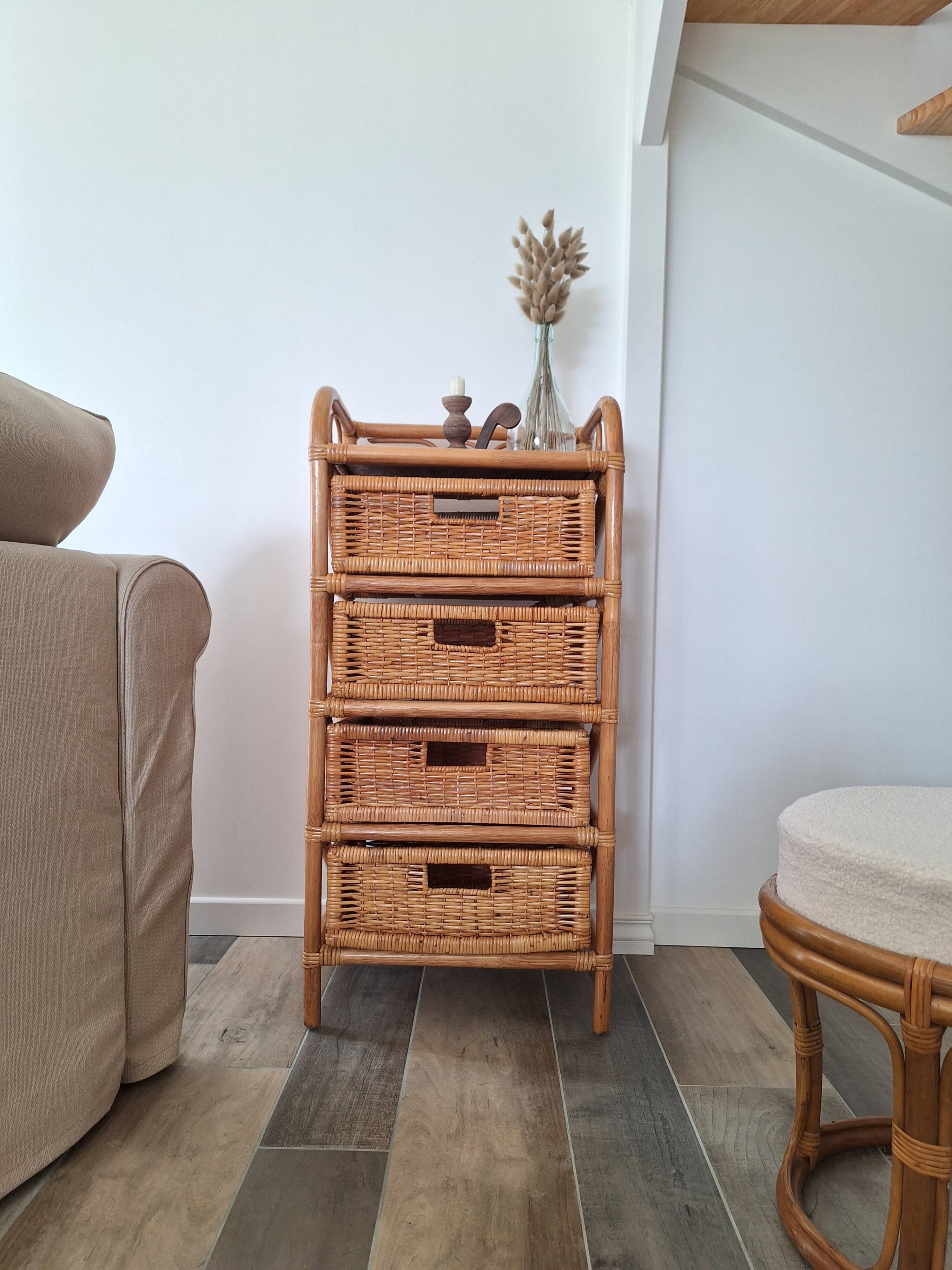 Commode en rotin