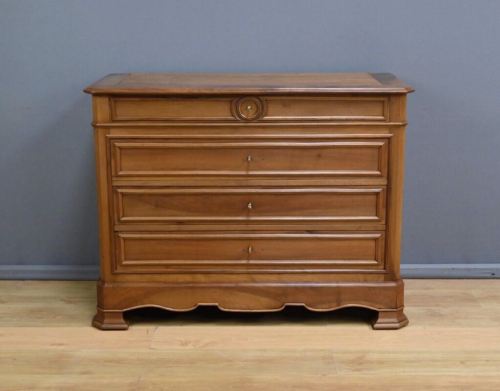 Walnut chest of drawers, Louis-Philippe style – 1900