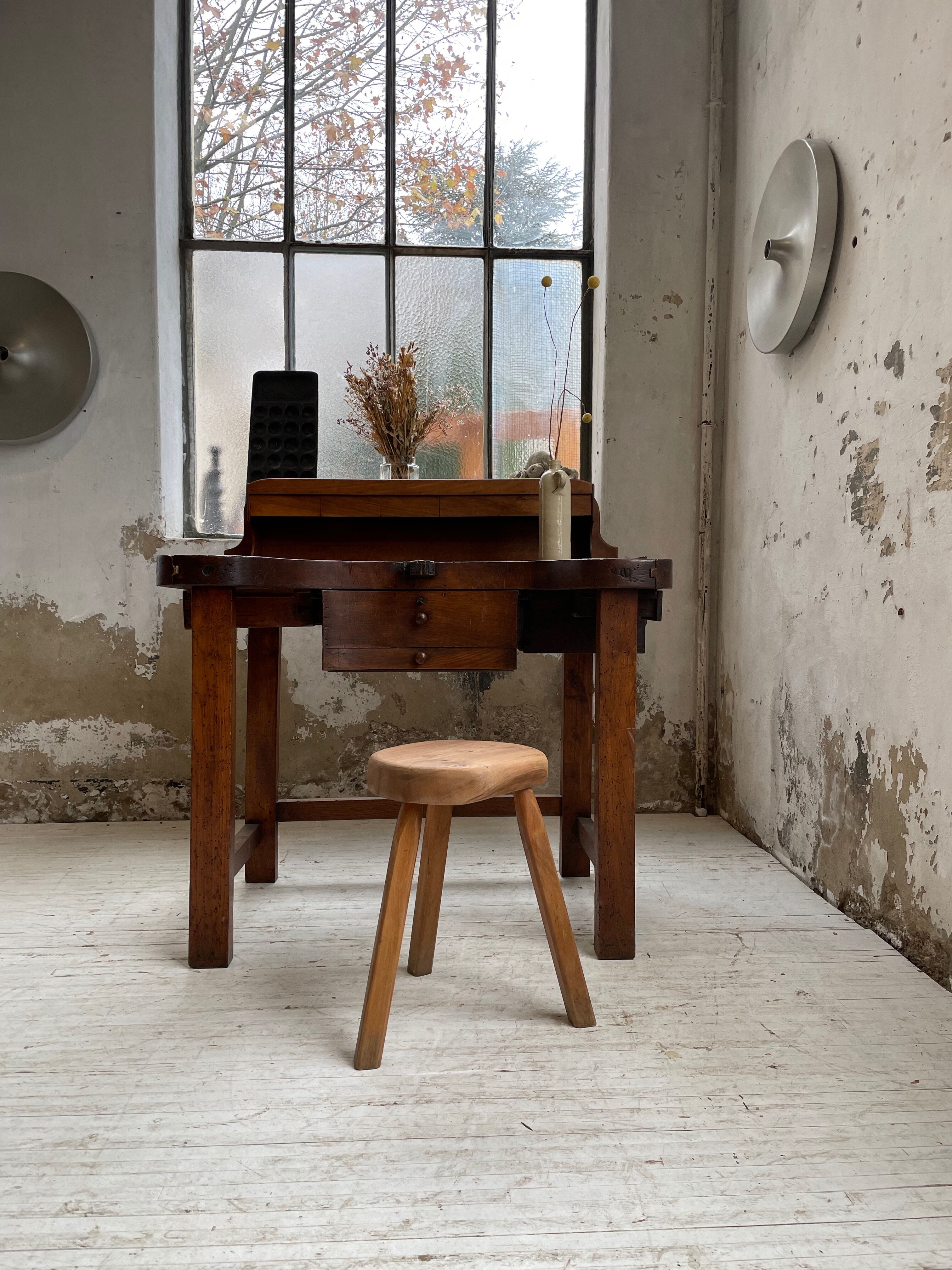 Establishment of jeweler XIXth oak