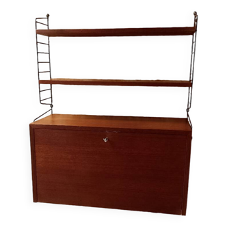 String modular shelf