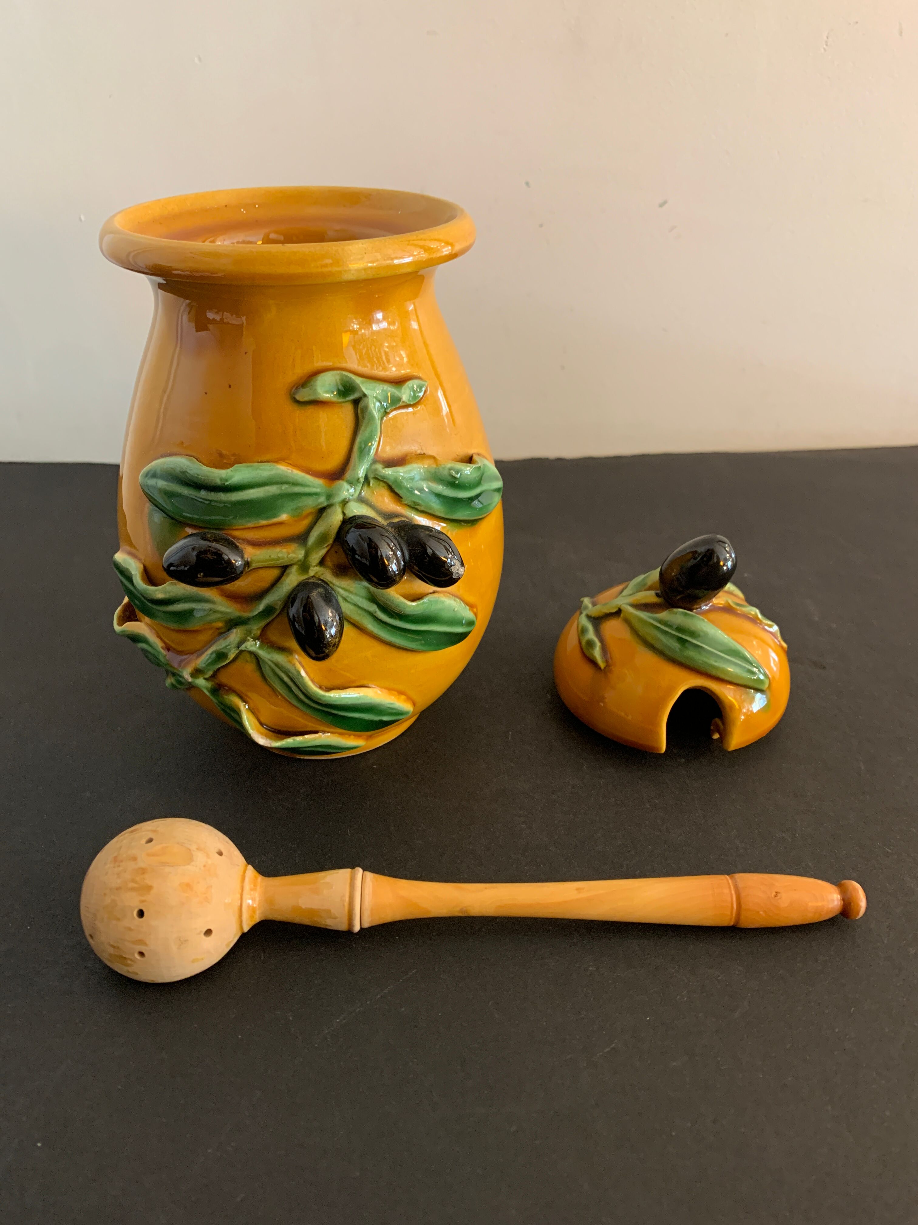 Vallauris ceramic dabbling olive pot