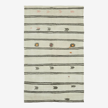 Tapis kilim de chanvre beige fait à la main des années 1980 188 cm x 303 cm