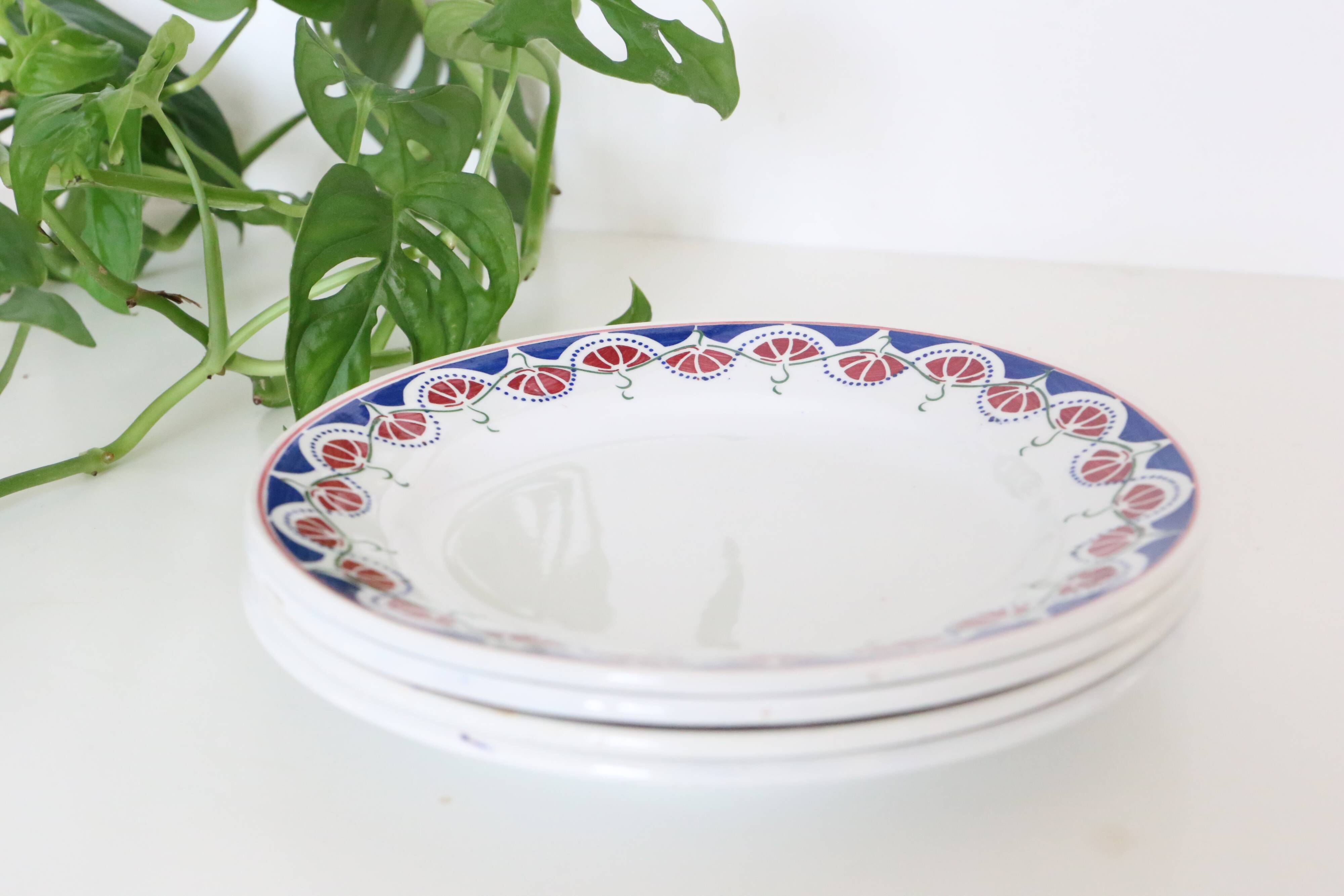 Set of 4 dessert plates, Moulin des Loups