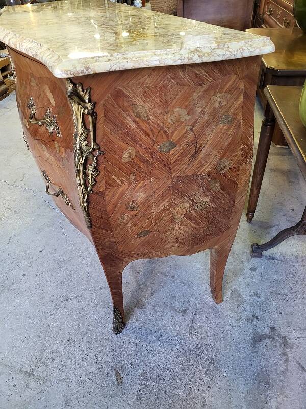 commode en bois de rose 2 tiroirs plateau marbre