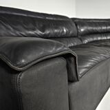 'Bogo' leather canapé in black, Carlo Bartoli for Rossi di Albizzate, 1970s.