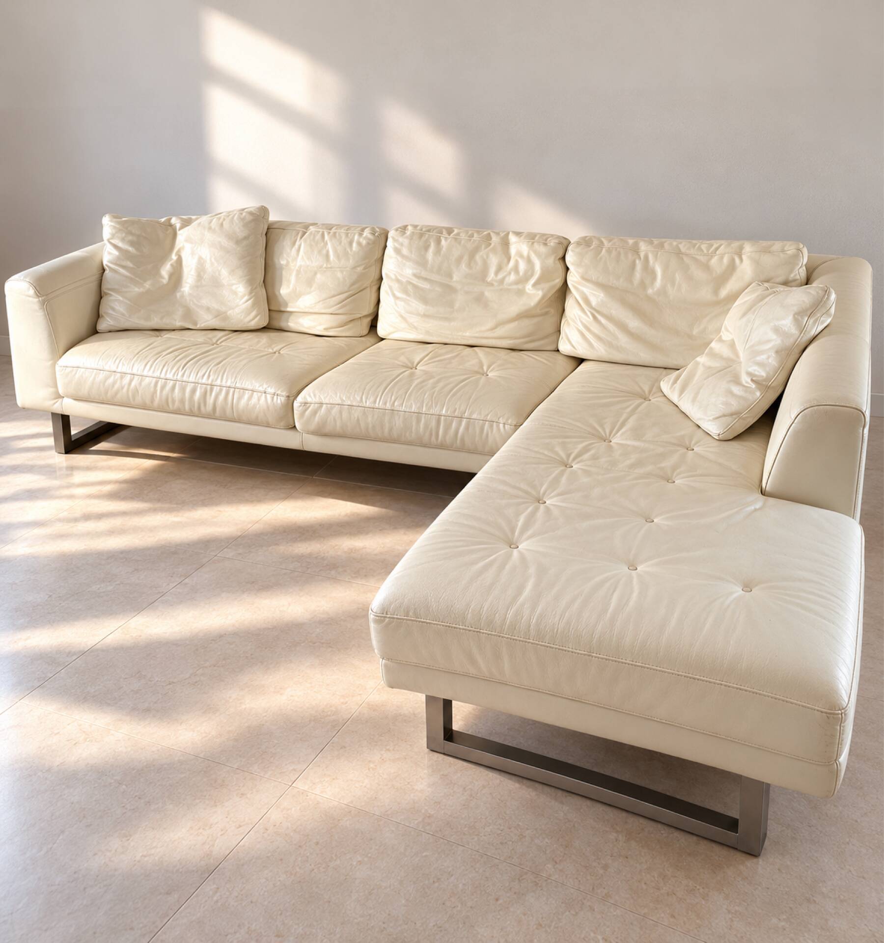 Corner sofa with chaise longue for 4 people