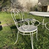 Vintage wrought iron garden furniture – Table + 3 chairs