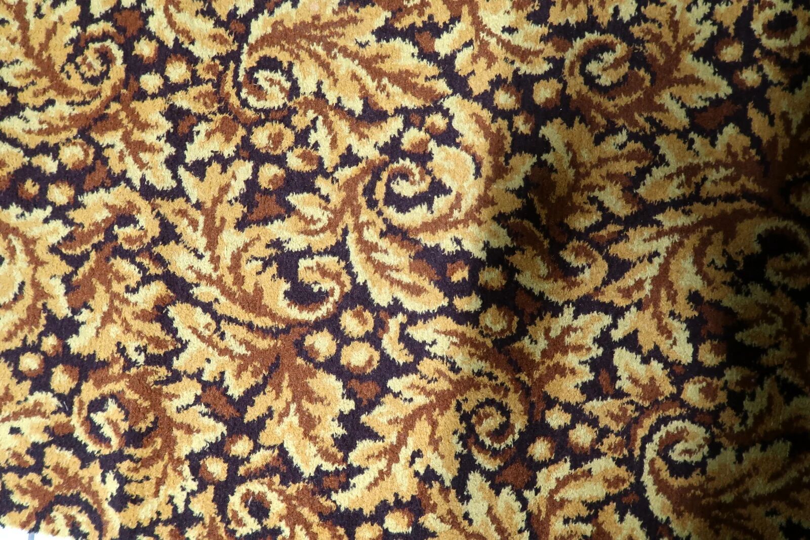 1960s German acrylic runner with gold and brown foliate 2.2' x 10.9' - 1C1288