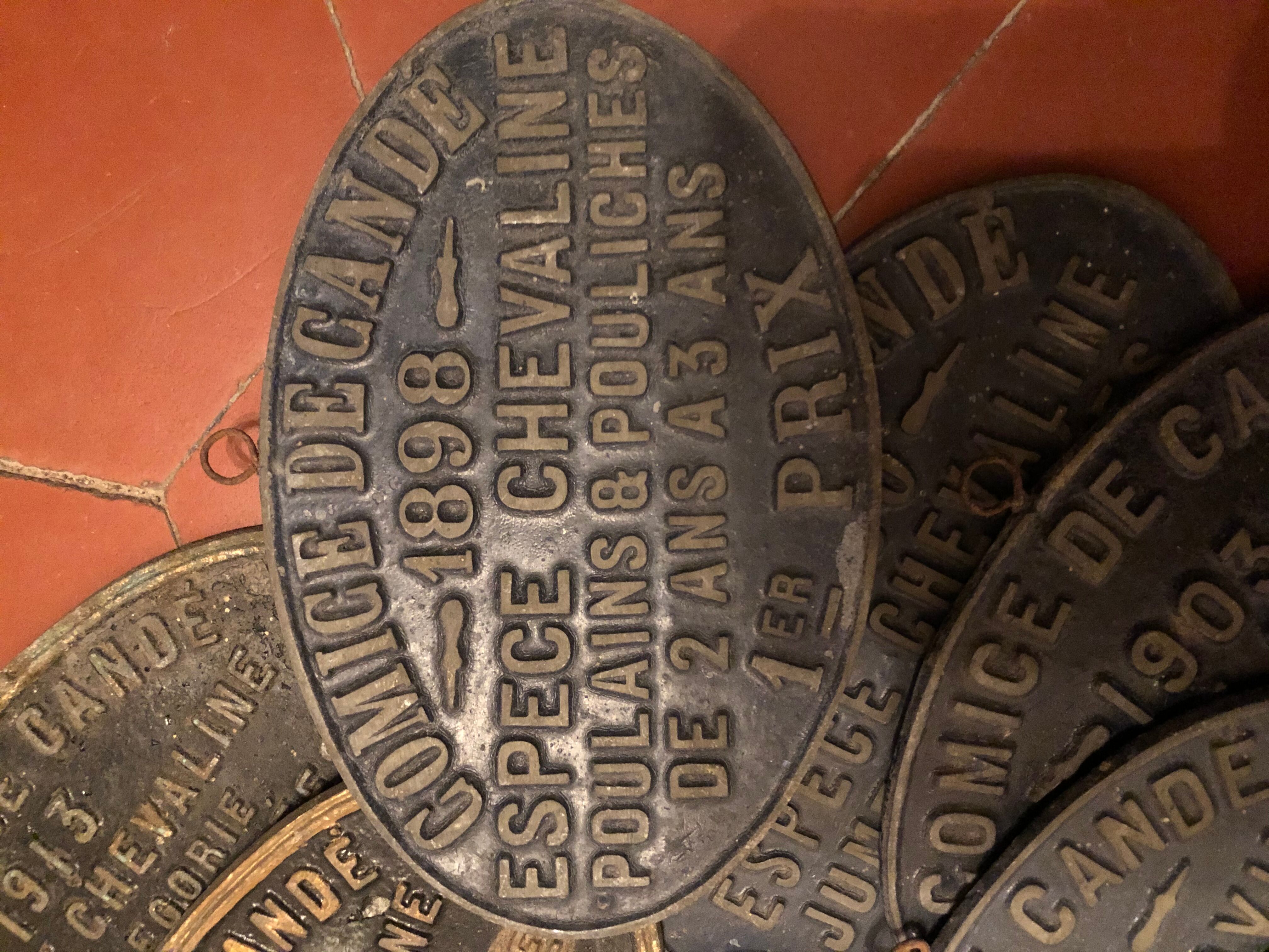 Agricultural competition plates