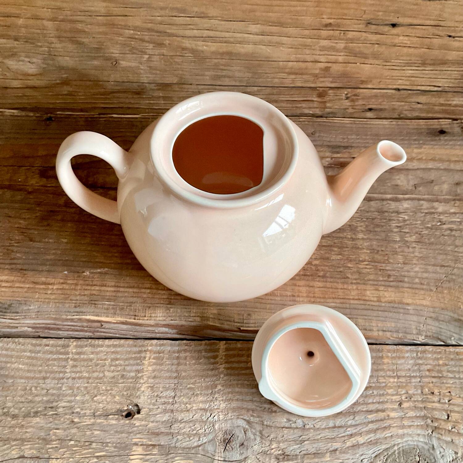 Pristine England Teapot