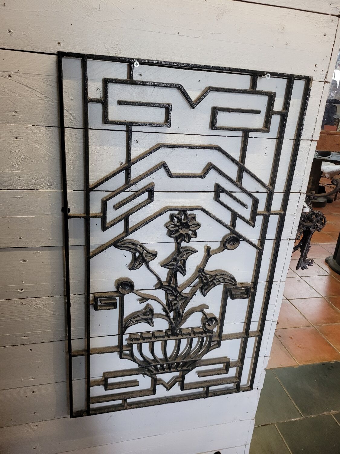 Old cast iron grid 100×60cms