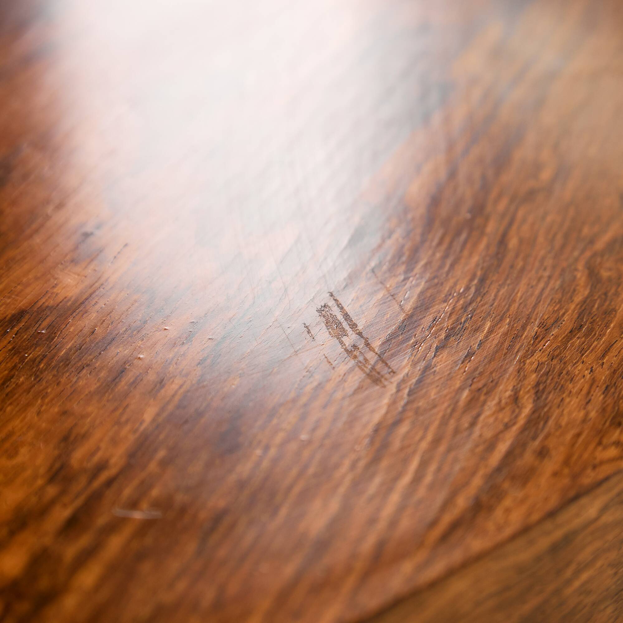 MK11142 Rosewood coffee table