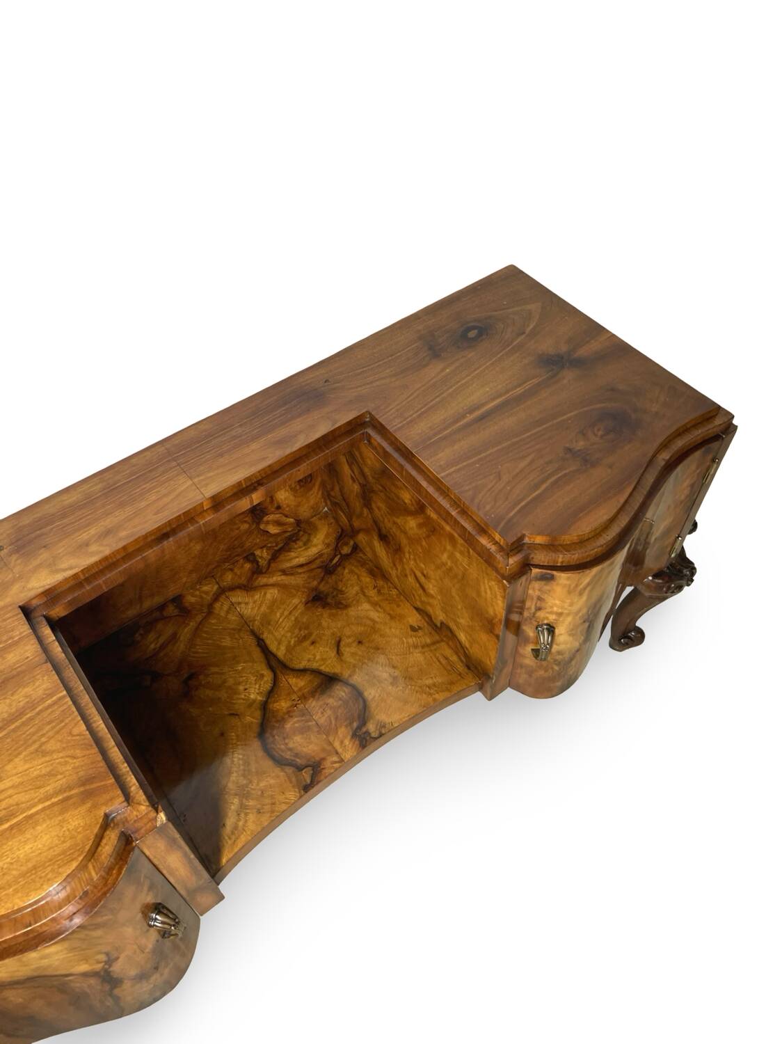 Italian console/petinuse from the 1930s