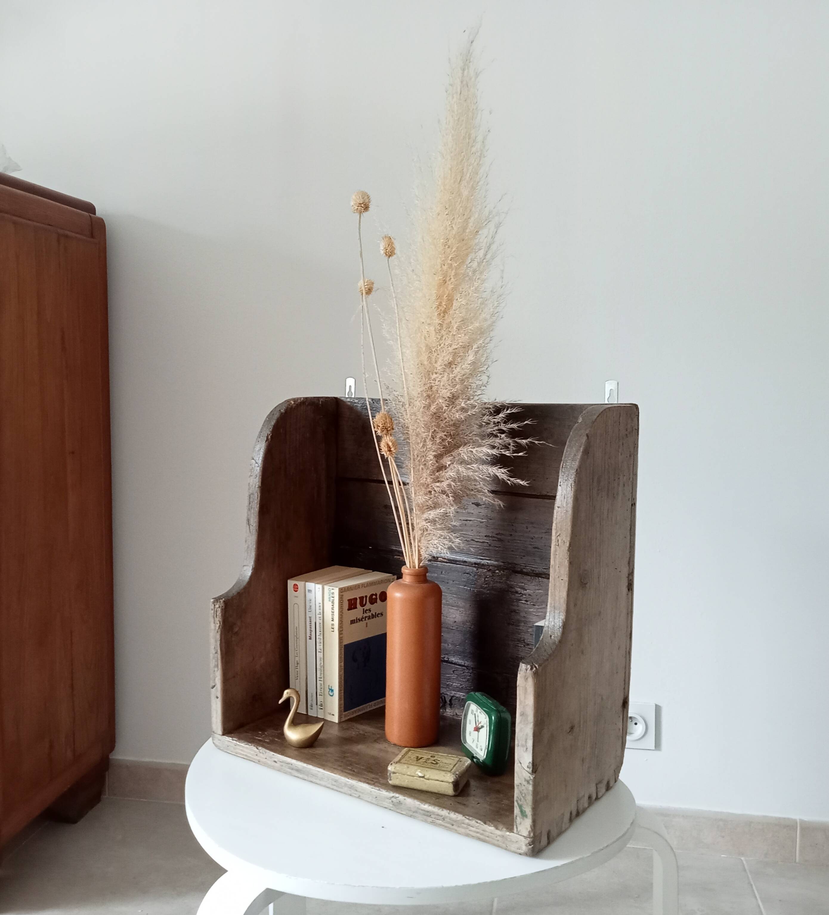 Old wall shelf Triolot
