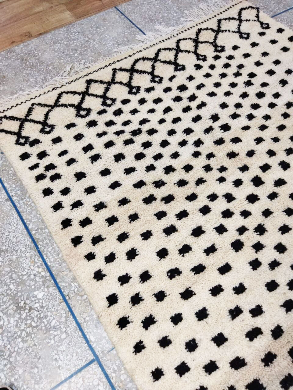 Moroccan berber carpet 252x156cm
