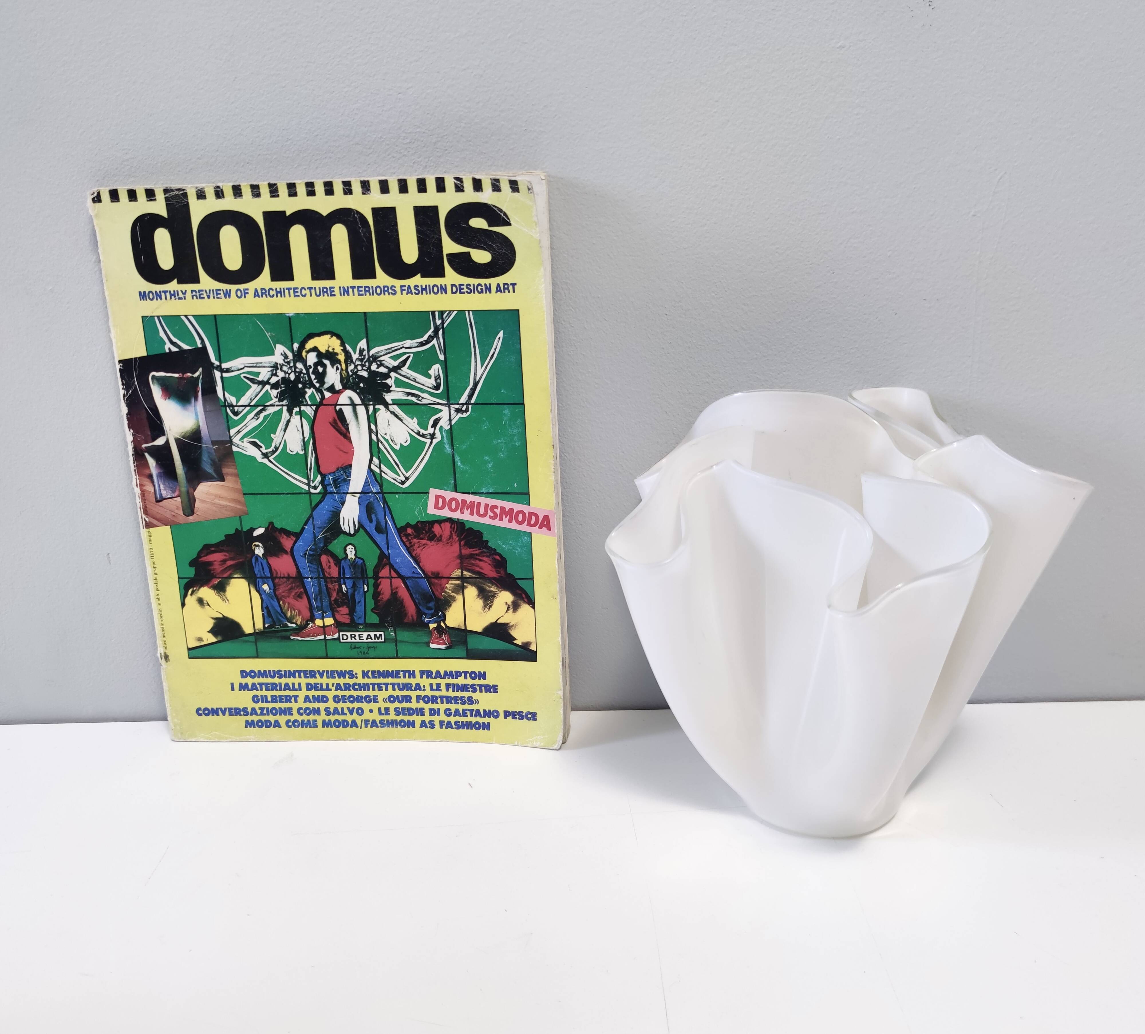 White Glass Vase "Fazzoletto" by Giorgio Berlini, Italy