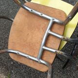 1 chaise formica marron veiné
