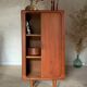 Armoire à rideau scandinave en teck vintage