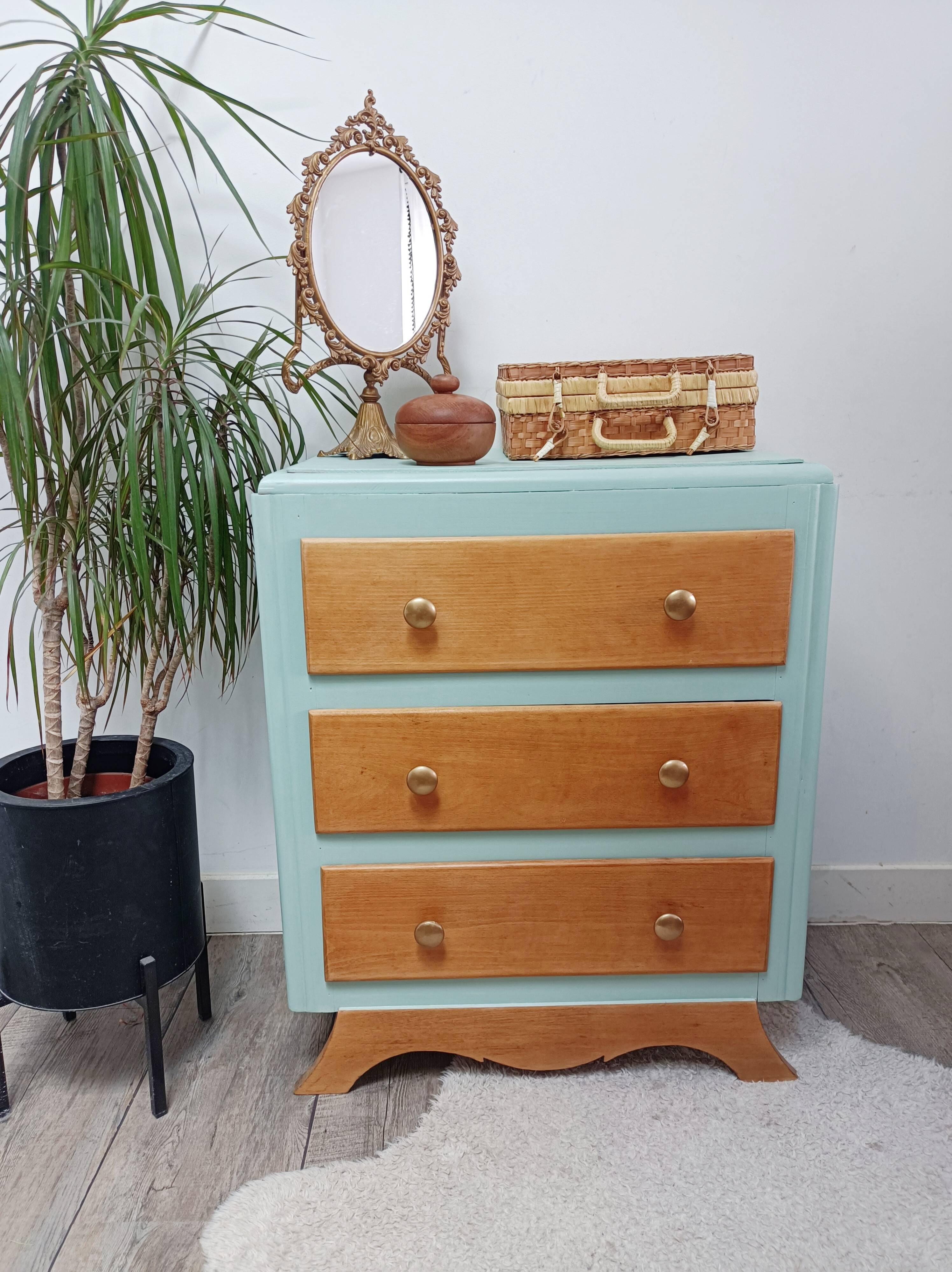 Small 3-drawer chest of drawers, green and wood