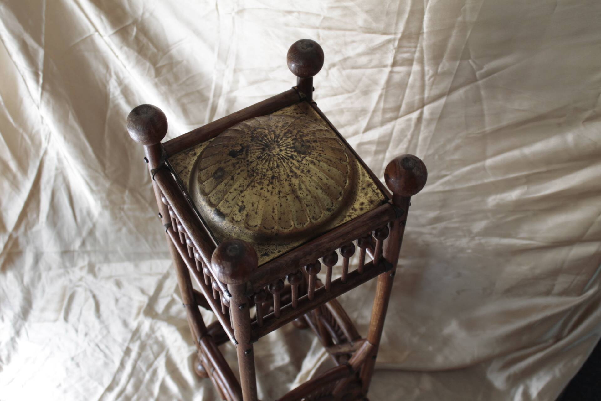 Victorian umbrella stand "Arts & Craft"