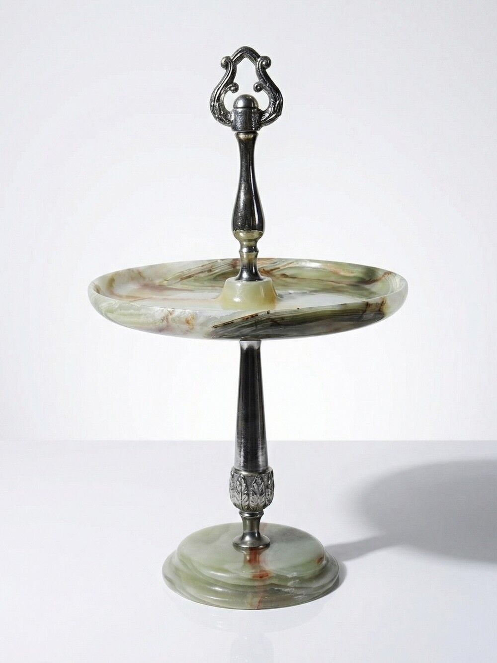 Rare display stand in green onyx and silver-plated metal, Italy, vintage 1935-1955.
