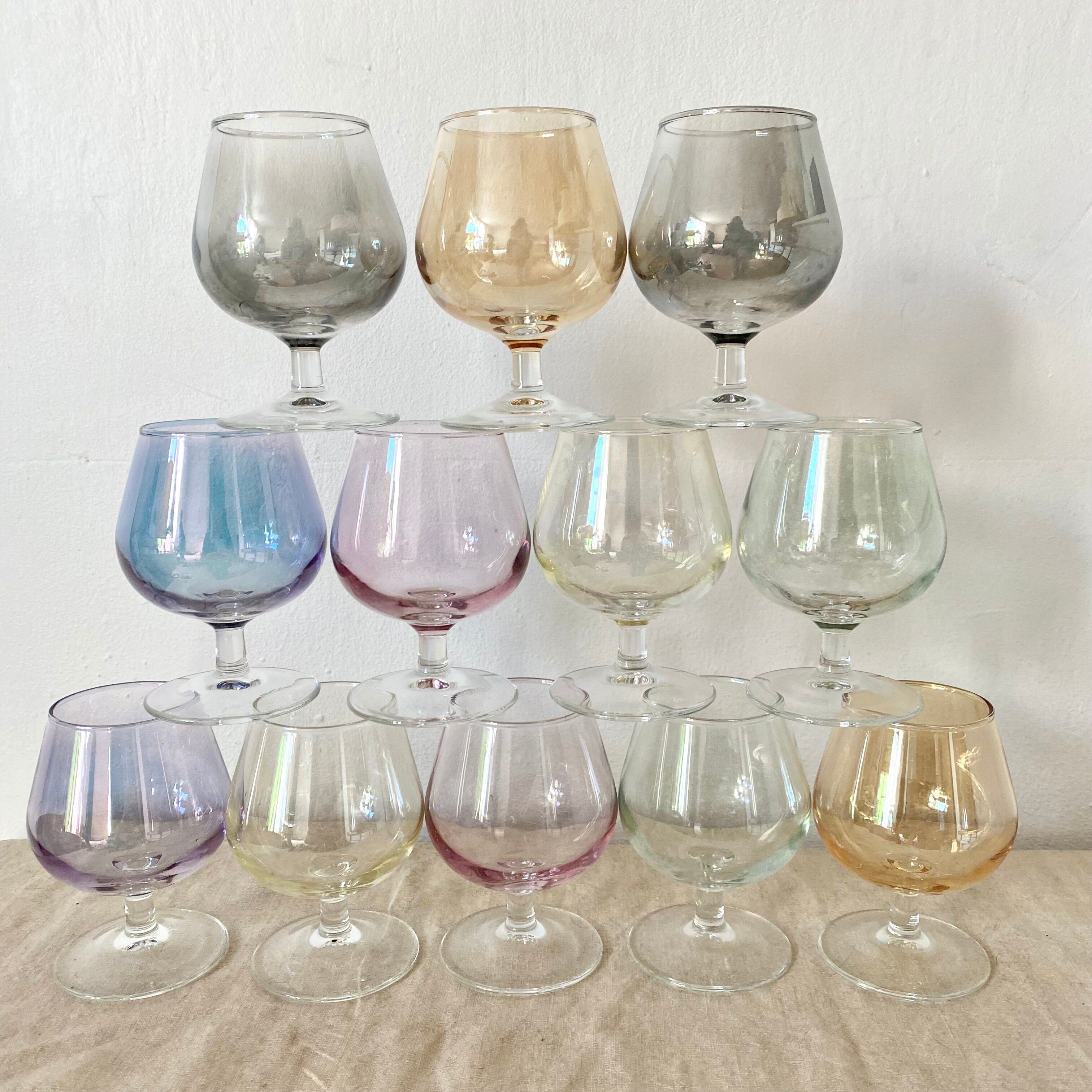 12 colored stemmed lenses