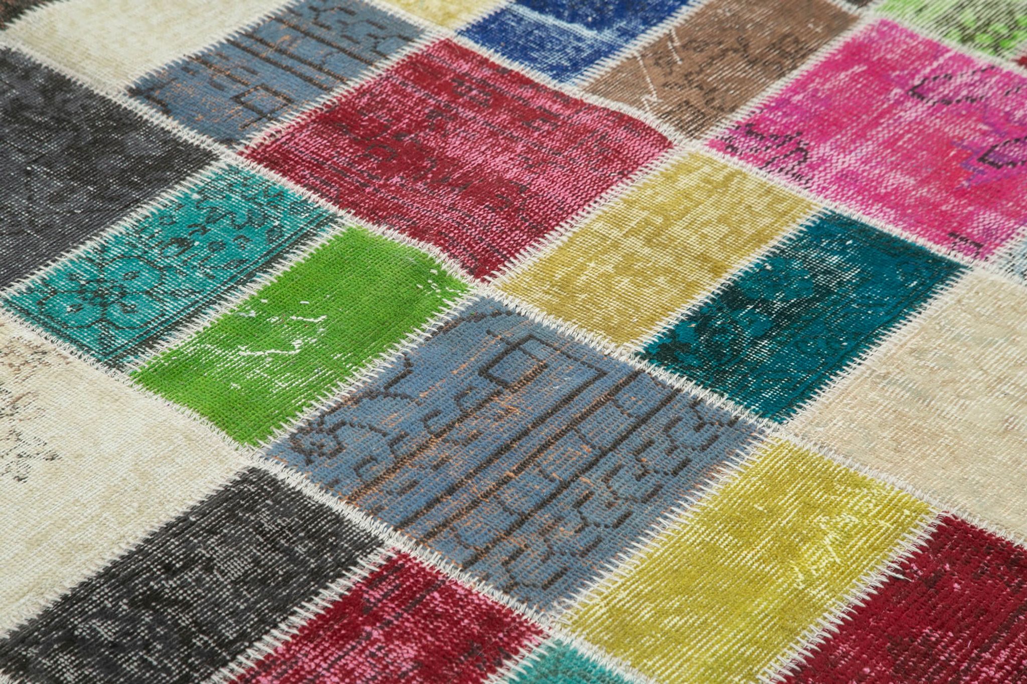 Handwoven oriental overdyed 177 cm x 229 cm multicolor patchwork carpet