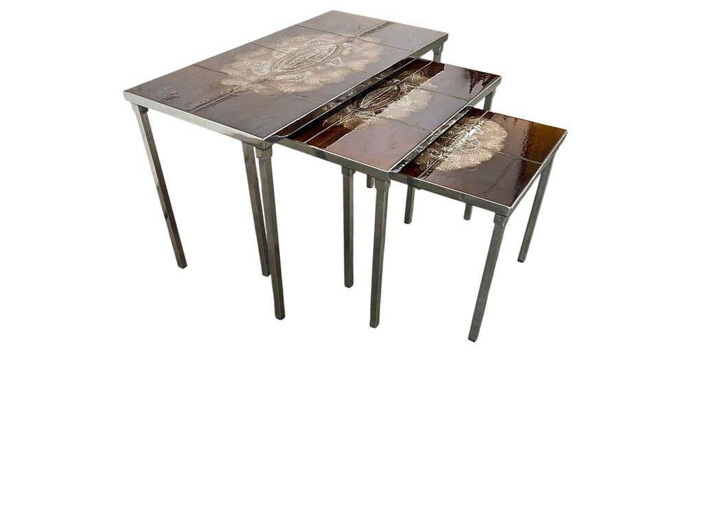 Ensemble de 3 tables gigognes vintage / tables d'appoint avec céramique