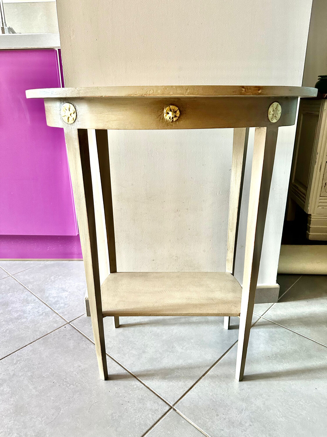 Vintage oval pedestal table